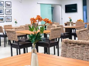  Jequitiara Hotel  Итаобин